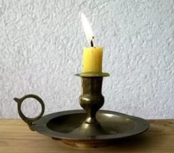 Образ горящей свечи в восточных культурах символизирует жертвенность